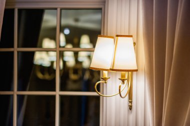 lamba çift lamba yansıma