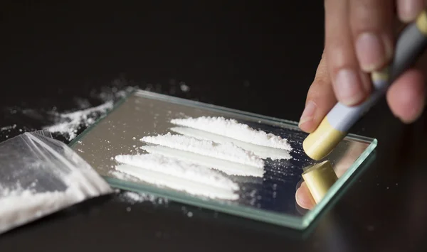 Preparing for heroin intake — Stock Photo, Image