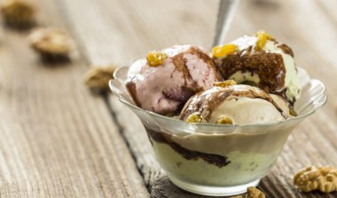 Farklı aromalı dondurma 