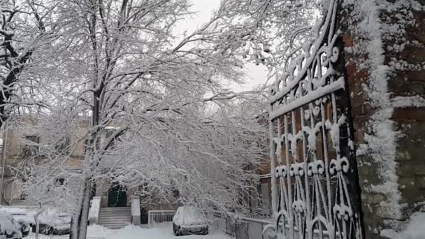 Winter European City View Old Courtyard Center Snow Covered Courtyard — Stock Video