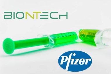 Biontech ve Pfizer Coronavirus 'a karşı aşı dozları