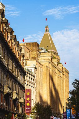 Şangay 'da Nanjin Lu caddesi boyunca binalar