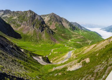 Soulac France 'taki dağların ve vadilerin manzarası