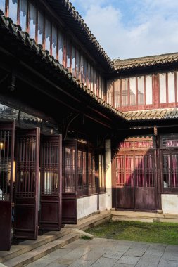 Çin 'deki Suzhou Bahçesinde geleneksel mimari