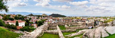 Plovdiv Bulgaristan 'ın antik harabeleriyle panoramik manzarası