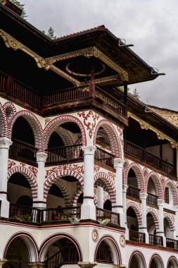 Bulgaristan 'daki Rila Manastırı' nın mimari ayrıntıları