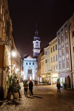 Linz, Avusturya - 15 Kasım 2025: Geceye göre Şehir Merkezi