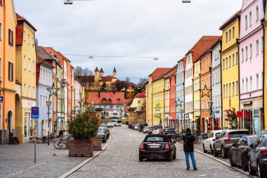 Regensburg, Almanya - 23 Kasım 2025: Sonbaharda Tarihi Merkez