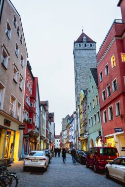 Regensburg, Almanya - 23 Kasım 2025: Sonbaharda Tarihi Merkez