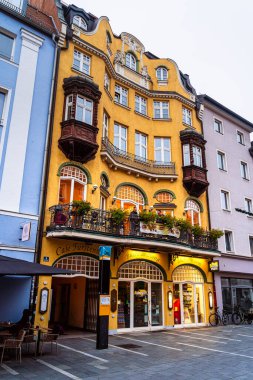 Regensburg, Almanya - 23 Kasım 2025: Sonbaharda Tarihi Merkez