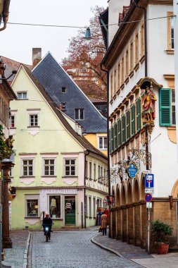 Sonbaharda Bamberg Almanya 'sında Dar Sokak Sahnesi