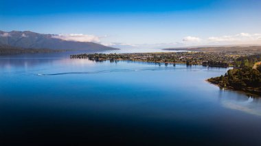 Te Anau Gölü 'nün hava manzarası