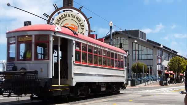 サンフランシスコ 2013 ケーブルカー過去の有名なフィッシャーマンズ ワーフのサンフランシスコ地区 — ストック動画