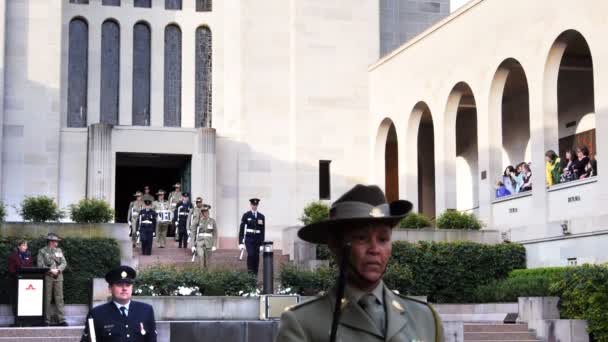 Canberra Australië Oktober 2013 Sluitingsceremonie Bij Het Australian War Memorial — Stockvideo