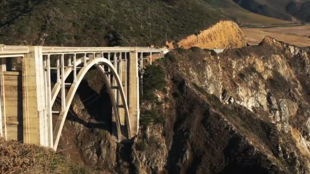 Bixby bridge on highway 1 — Stock Video