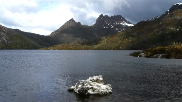 Θύελλα προσεγγίσεις dove lake — Αρχείο Βίντεο