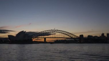 Sydney Limanı 'nın ufuk çizgisi