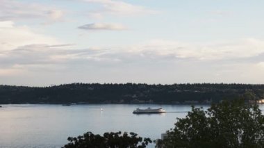 Seattle yaklaşan feribot