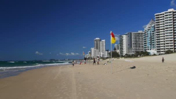 Surfistas paraíso vista sur — Vídeos de Stock