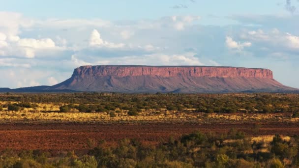 Mount conner bij zonsondergang — Stockvideo