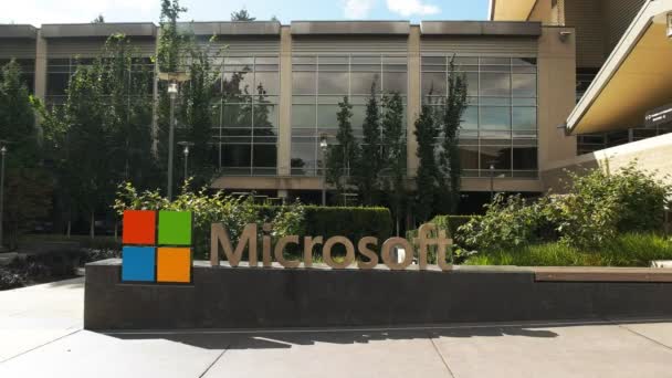Microsoft hoofdkwartier gebouw — Stockvideo
