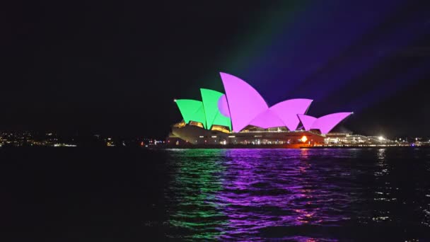 Sydney opera house brightly lit up — Stock Video