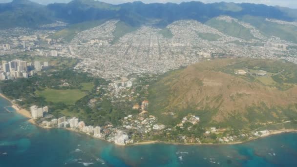 Shot of waikiki from an airplane — Stock Video