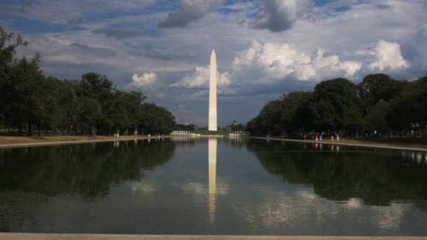 Washington monument ve Washingtonu — Stock video