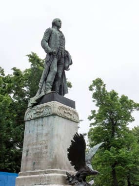 BUDAPEST, HUNGARY - MAYIS, 27, 2019: Varosliget Park 'taki George Washington heykeli