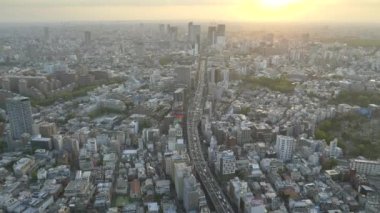 Tokyo 'daki Mori Kulesi' nden gün batımı görüntüsü