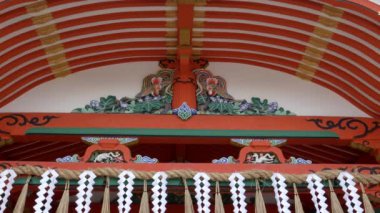 Kyoto 'daki Fushimi inari türbesindeki iç haiden.