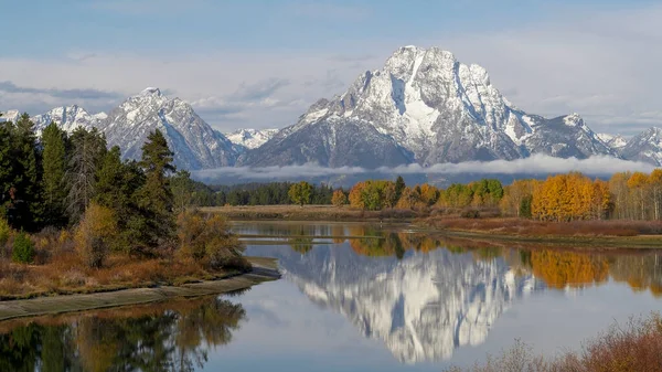 Mt moran à oxbow plier par un matin d'automne calme — Photo