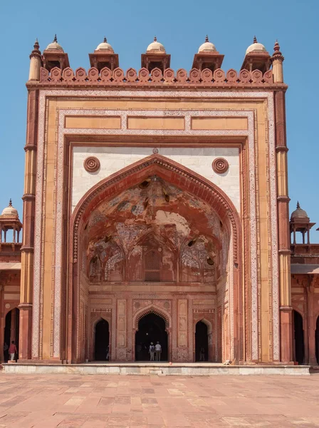 FATEPHUR SIKRI, ÍNDIA-MARÇO, 27, 2019: close shot da entrada para a mesquita jama masjid — Fotografia de Stock