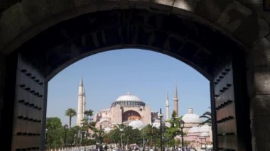 İstanbul 'da kemer yoluyla bakılan hagia Sofia.