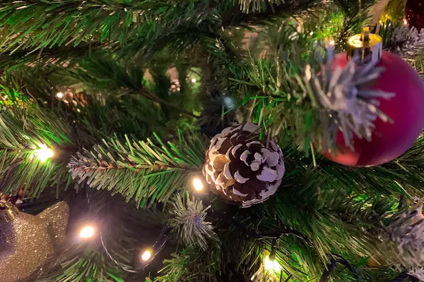 Kerstboomversiering Sluiten — Stockfoto