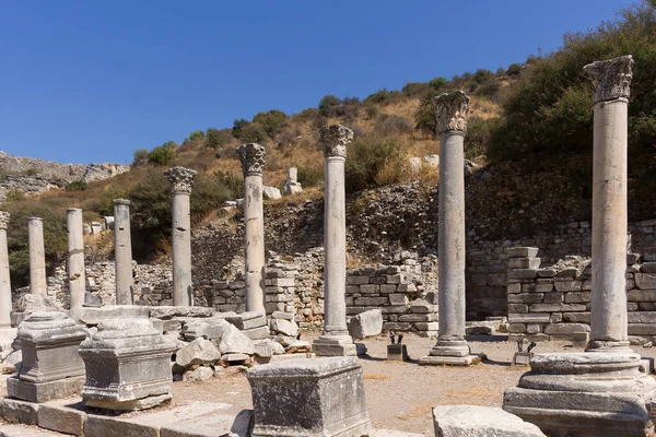 Vista Ruinas Históricas Famosa Ciudad Griega Antigua Llamada Éfeso Costa —  Fotos de Stock