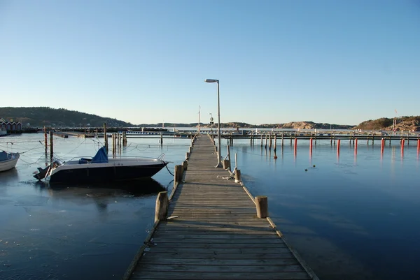 Pontile vuoto in inverno — Foto Stock