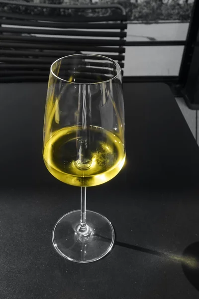 Apple Juice Cider Wine Glass Toned Illuminating Color Trendy Ultimate — Φωτογραφία Αρχείου