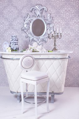 güzel tuvalet Masası ve ayna