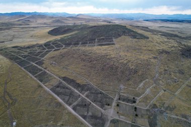 Bölünme ve kentleşme ile şehir inşa süreci