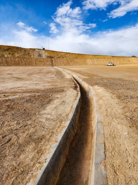Yağmur mevsimi gelmeden önce beton boruların temizliği ve bakımı