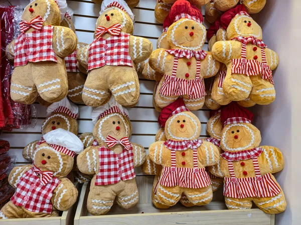 Satılık iç dekorasyon için kumaş bebeklerin grup görünümü