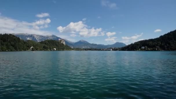 Bled cielo del lago muontains — Vídeos de Stock