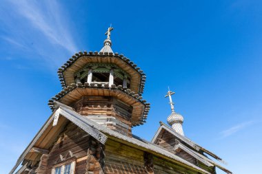 Kizhi. Ağustos 2021 Arhangel Michael Kizhi adasındaki ahşap kilise. Kubbe. Rusya