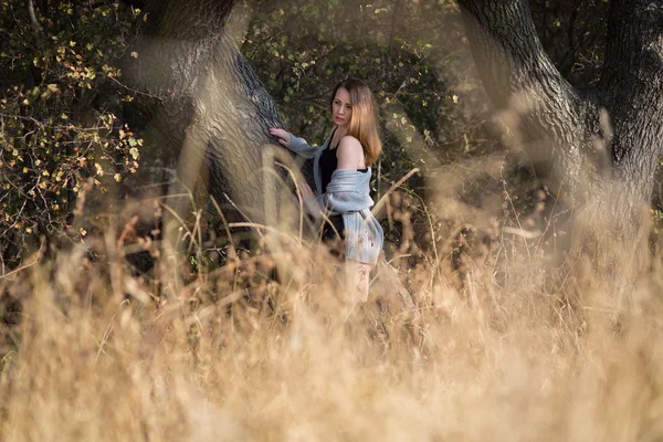 Beauté romantique fille en plein air — Photo