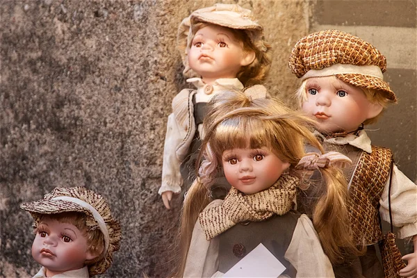 Empat boneka porselen — Stok Foto