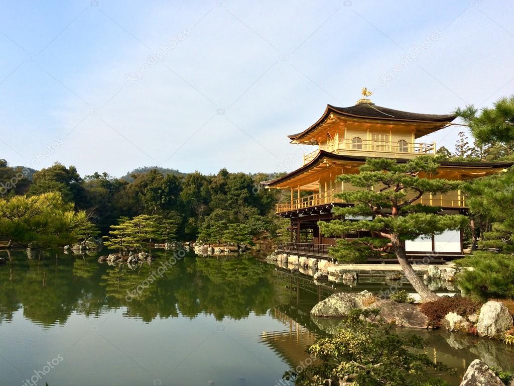 Golden parvilion in Kyoto,Japan