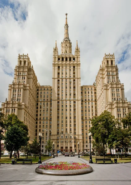 Kanal Krylatskoye içinde kürek.