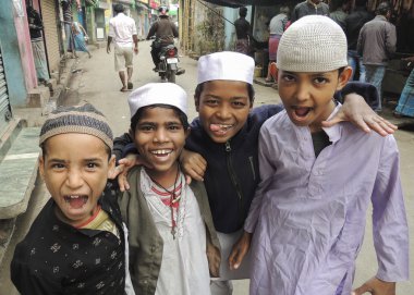 The Muslim kids clipart