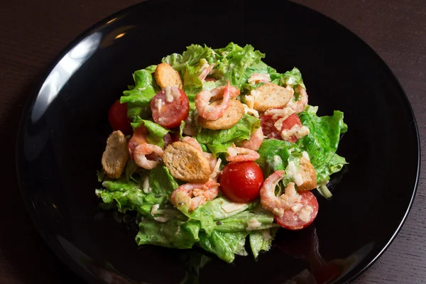 Sezar salata karides